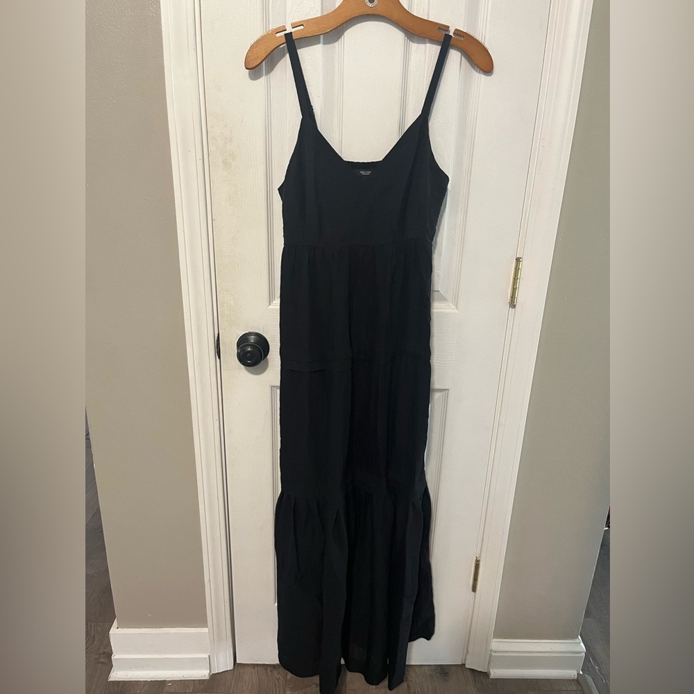 Women’s tiered maxi dress